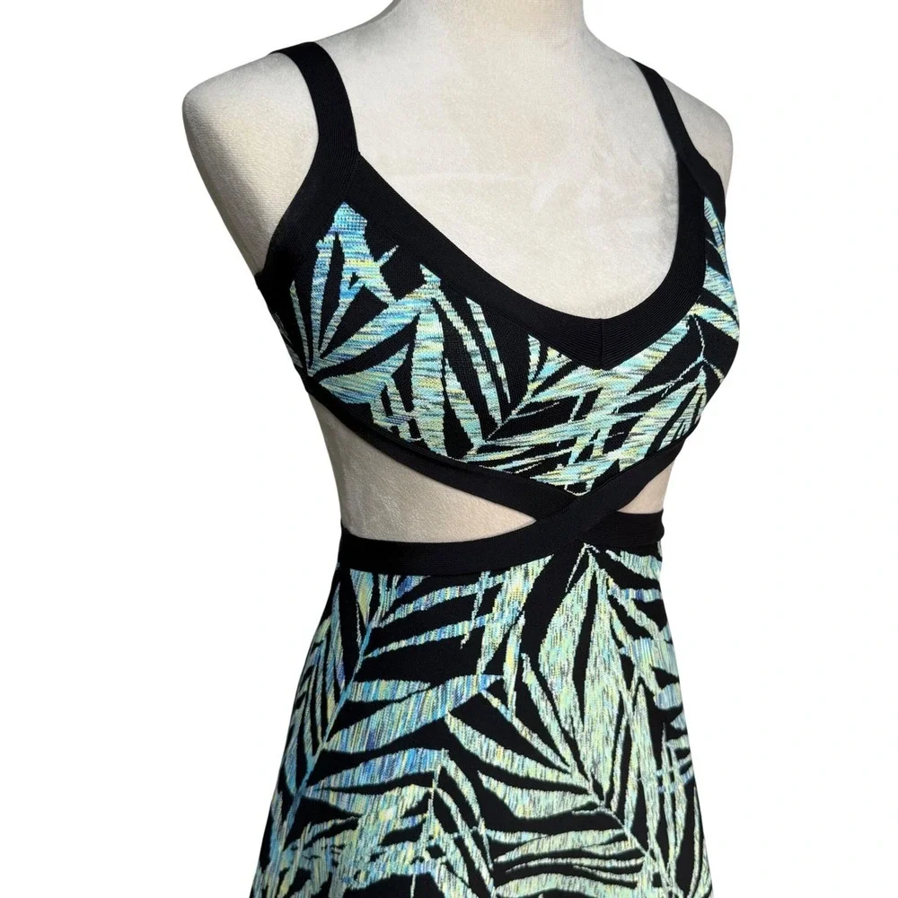 BCBGMAXAZRIA Cutout Mini Dress XS Tropical Palm Print Resortwear‎ Summer Party